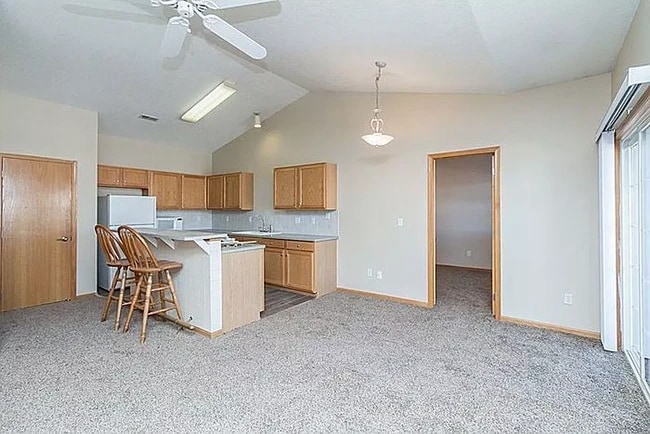 Kitchen - 950 67th St