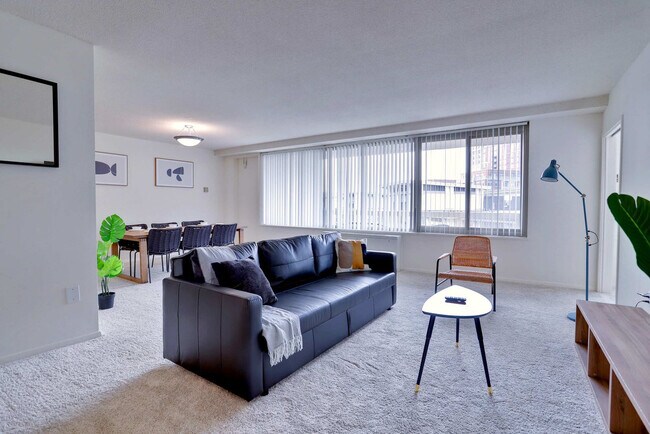 Foto del edificio - 1600 S Eads St