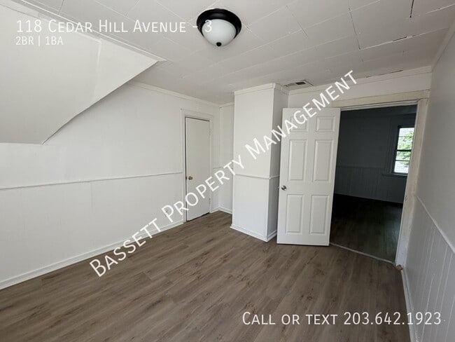 Foto del edificio - 118 Cedar Hill Ave