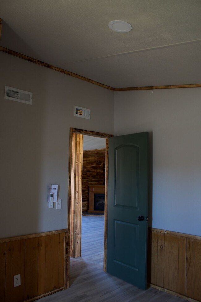 Foto del edificio - Remodeled 3 bed 2 bath - Cassville