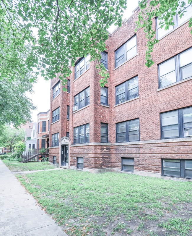Building Photo - 3456 N Bosworth Ave
