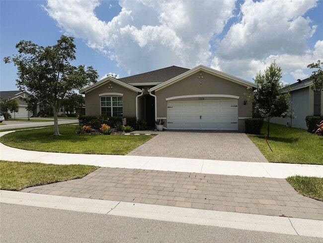 Building Photo - 1704 NE White Pine Terrace