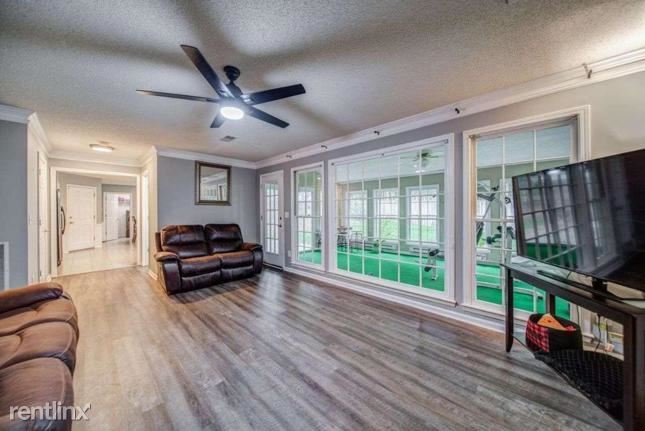 Building Photo - 4 br, 2 bath House - 174 Threechop Drive NW