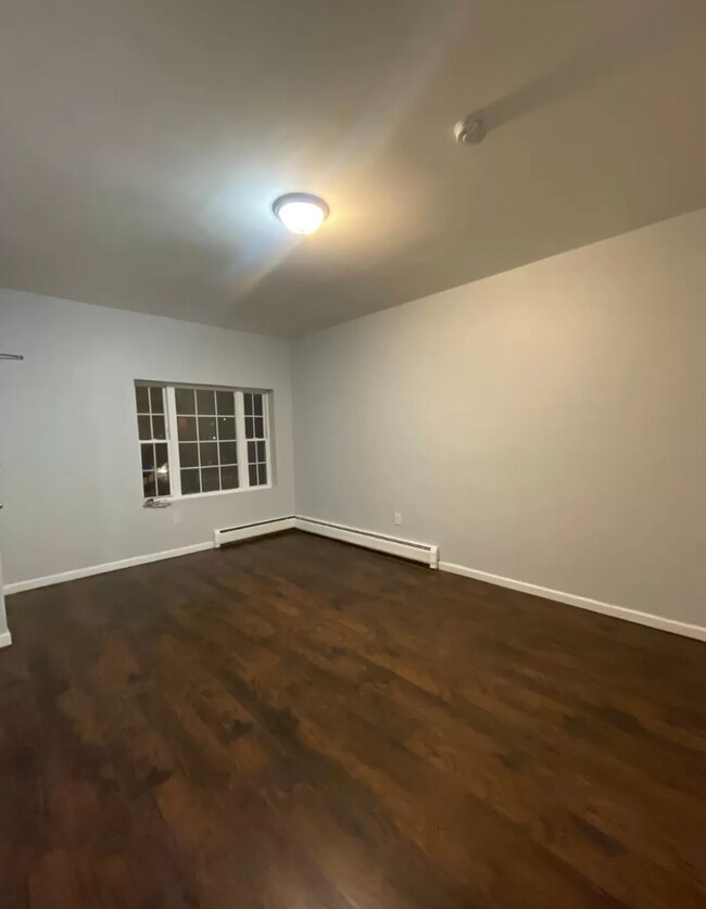 Foto del edificio - 345 Sanford Ave