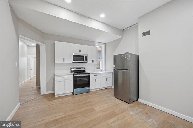 Building Photo - 247 S 44th St