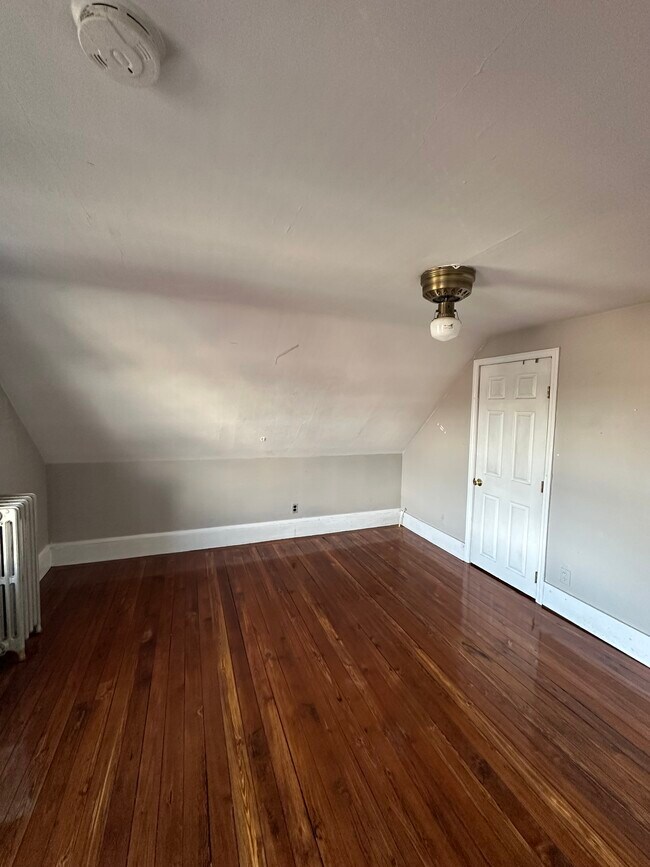 Foto del edificio - 15 Cushman Rd