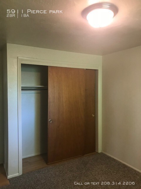 Foto del edificio - 5911 N Pierce Park Ln