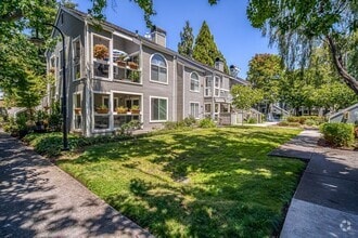 Building Photo - 729 Port Walk Pl
