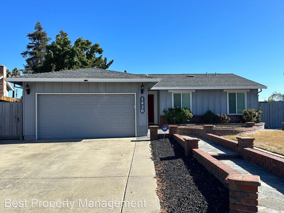 Foto principal - 3 br, 1 bath House - 1436 Wildcat Ct