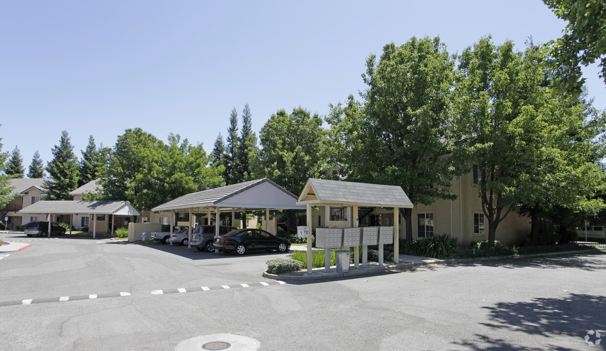 Primary Photo - Country Garden Senior Apartments