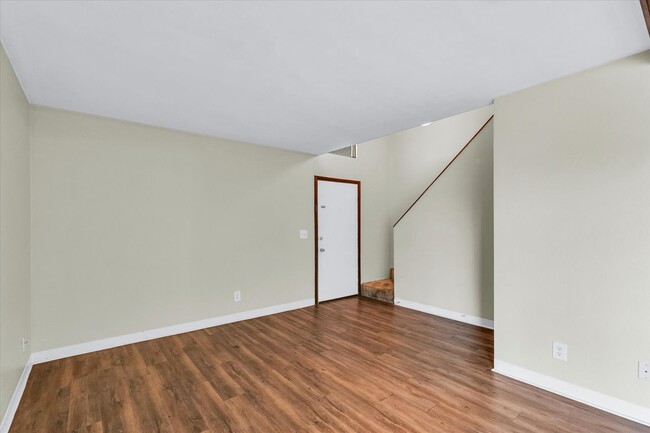 Interior Photo - 717 Fairmont Apartments