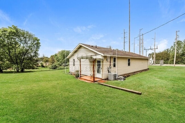 Building Photo - 2406 Springfield Xenia Rd