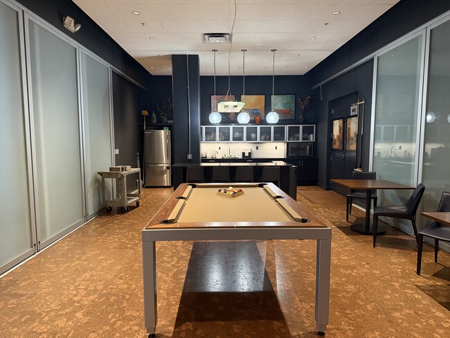 Foto del edificio - 3104 Western Ave