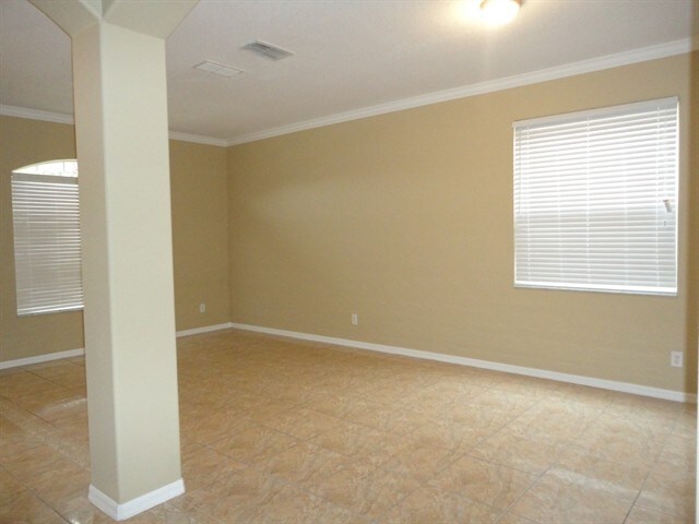 Building Photo - 13612 Tetherline Trail