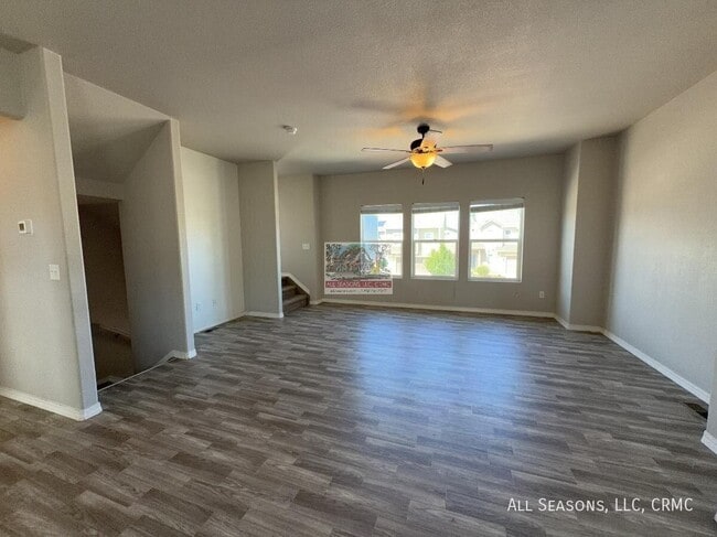 Photo - 759 Endeavor Way- House