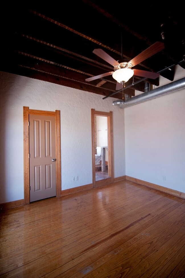 Building Photo - Park Central Lofts 301