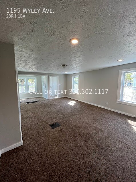 Building Photo - 1195 Wyley Ave