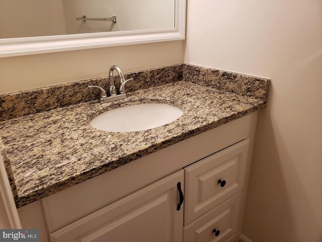 Building Photo - 7387 Jiri Woods Ct