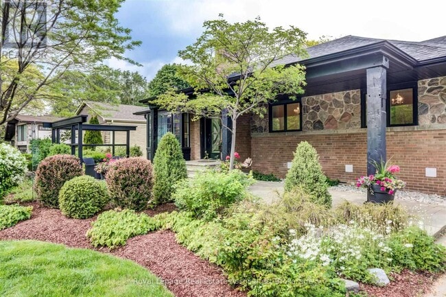 Building Photo - 1399 Elaine Trail