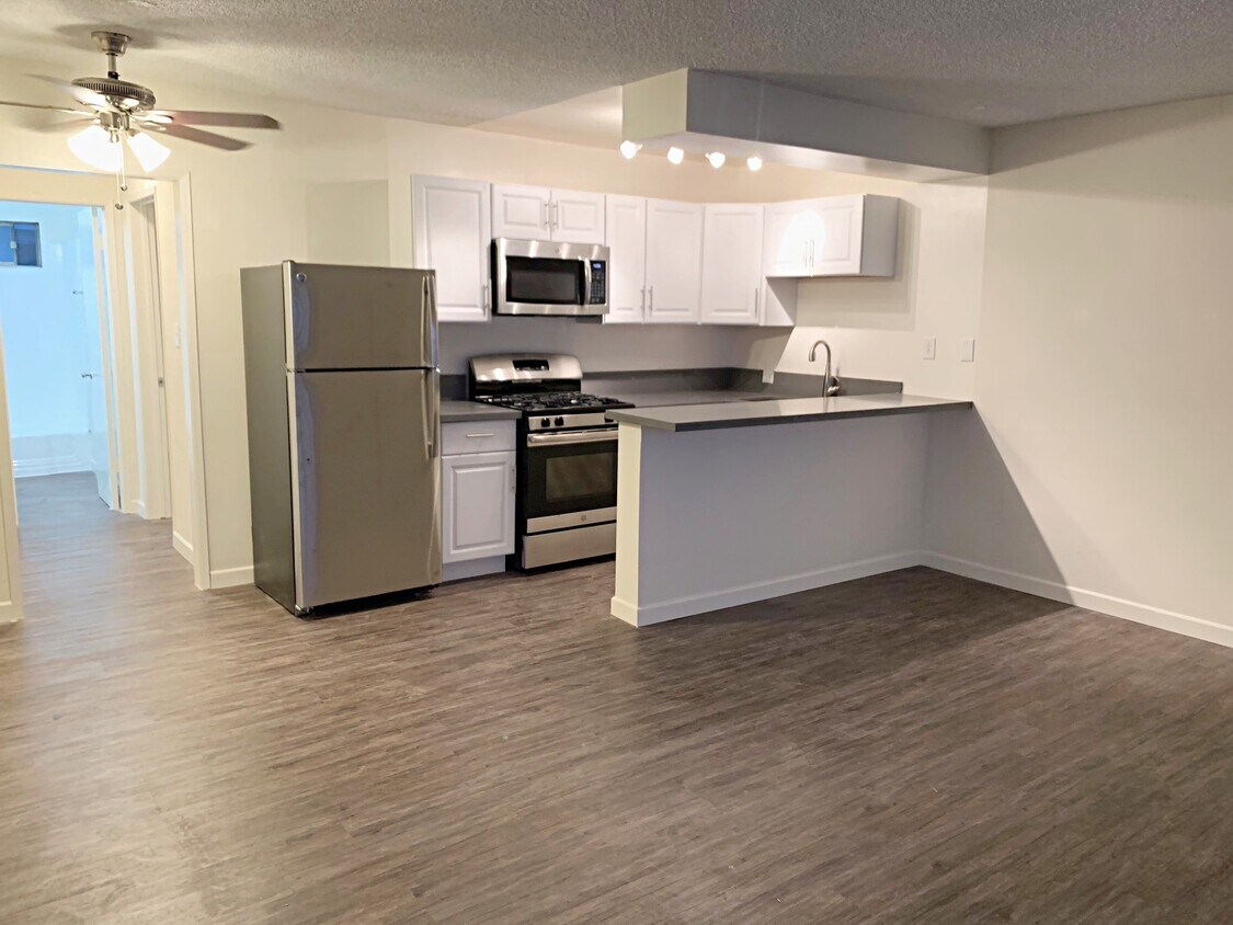 935 Wilcox Ave Unit 5, Los Angeles, CA 90038 Room for Rent in Los