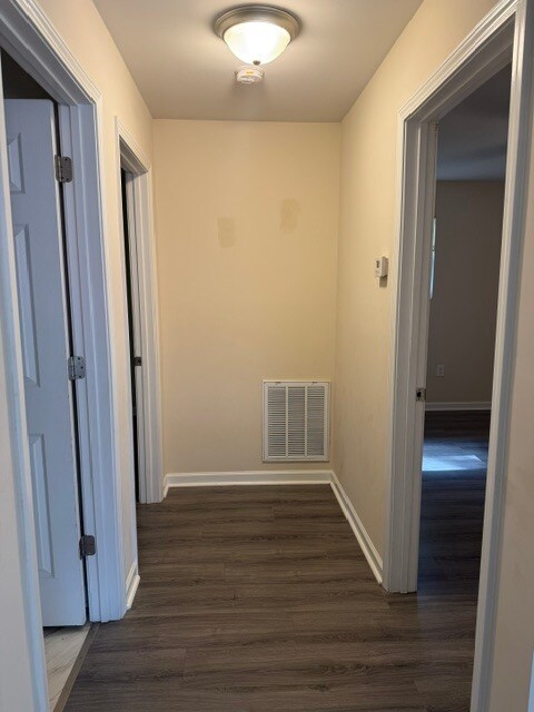 Building Photo - 212 Flynt St