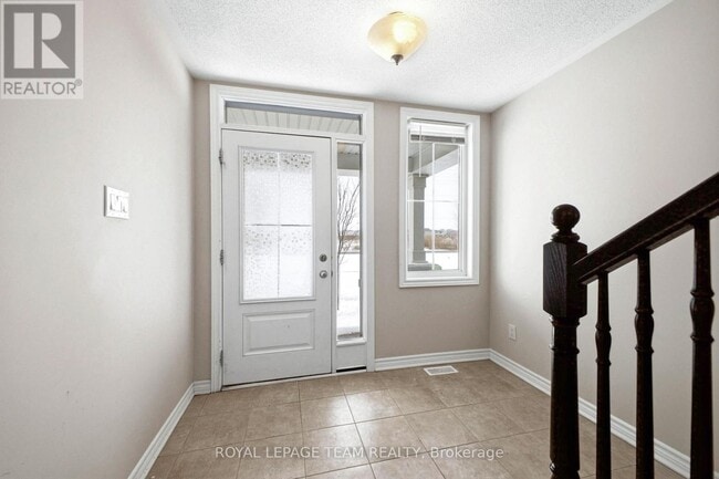 Building Photo - 362 Aphelion Cres