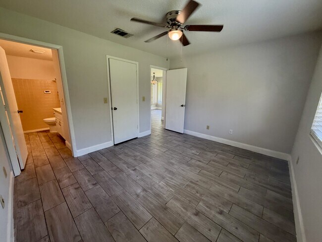 Foto del edificio - 1590 SE Dewberry Ct