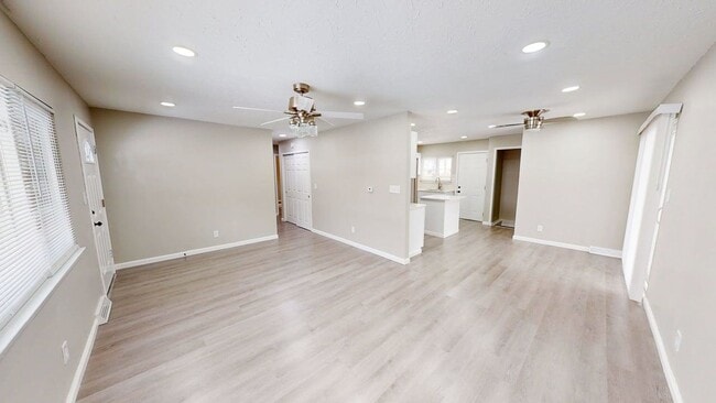 Foto del edificio - 769 Kettering Rd