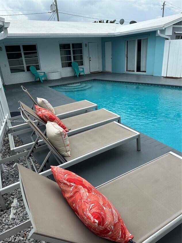1520 NE 51st St Unit n/a, Fort Lauderdale, FL 33334 Room for Rent in