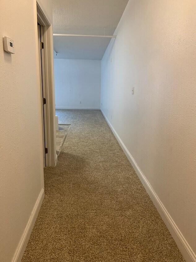 Apto. 402 - Chatterton Place Apartments