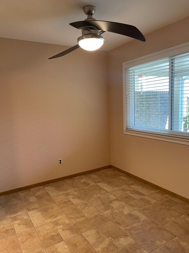 Building Photo - 1086 Washington Cir