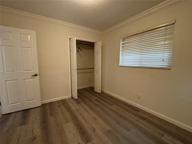 Foto del edificio - 8985 SW 21st Terrace