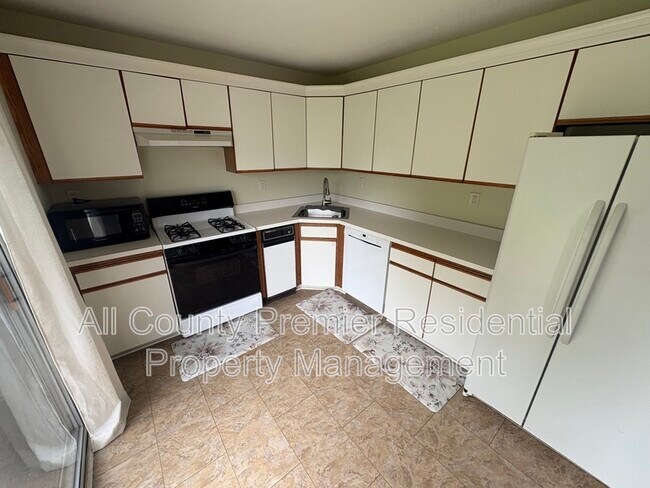 Foto del edificio - 3605 Pinhorn Dr