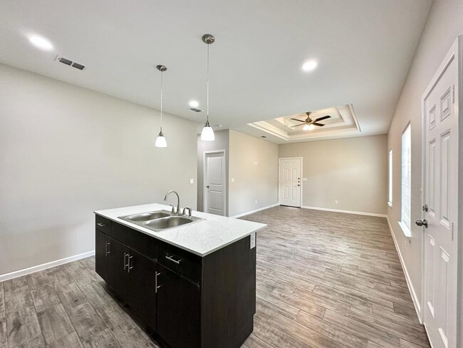 Building Photo - 1312 Vani Dr