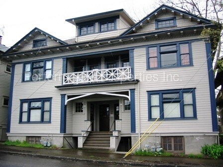 Primary Photo - 429 SE 28th Ave