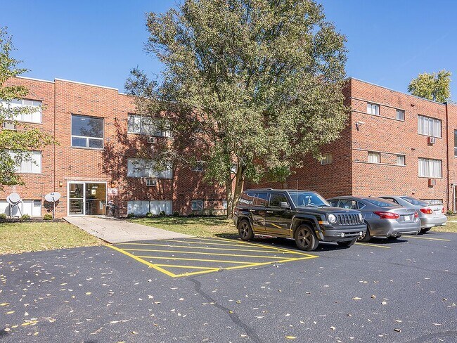 Foto del edificio - 5875 Renee Ct