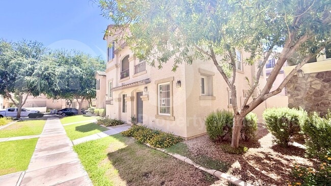 Photo - 1336 S Sabino Dr Townhome