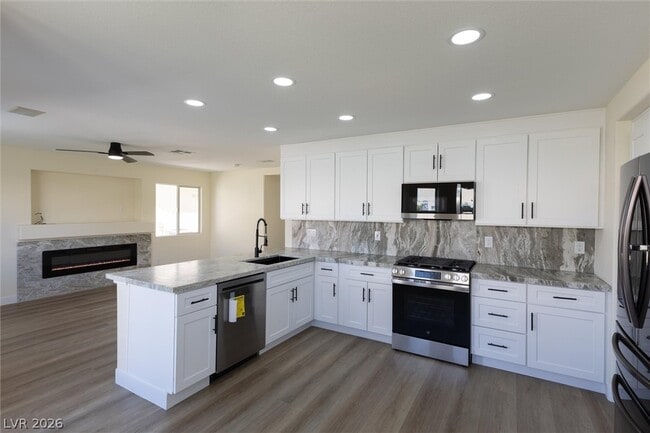 Building Photo - 2050 Paterno Ave