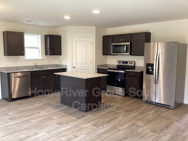 Building Photo - 240 Wahoo Cir