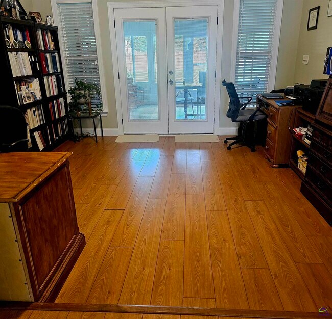 Foto del edificio - 316 Montview Way