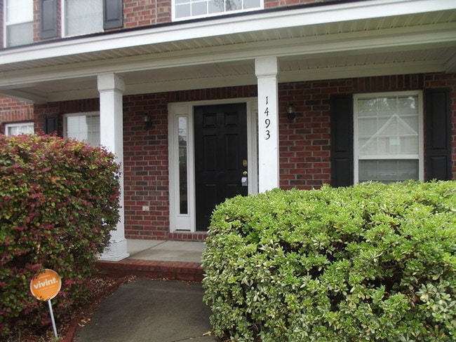 Building Photo - Palmetto Place