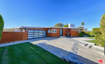 Building Photo - 3921 Cody Rd