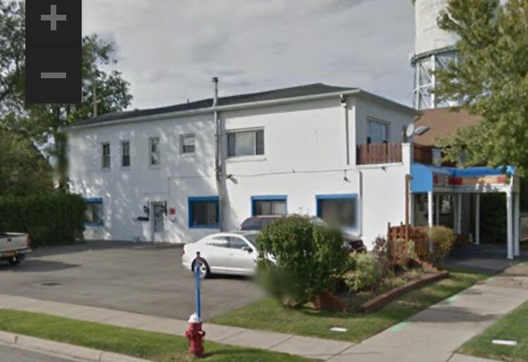 Foto del edificio - 2338 Elmwood Ave