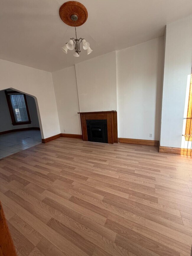 Foto del edificio - 2734 W Haddon Ave