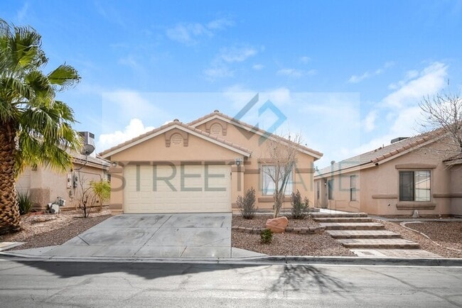 Building Photo - Remodeled 4 Bedroom Home!!