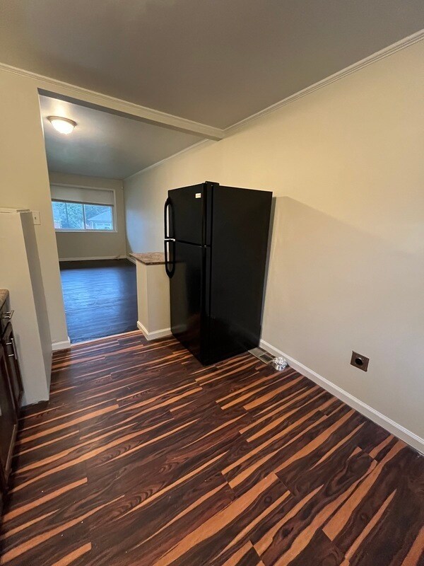Building Photo - 3009 Columbus Cir