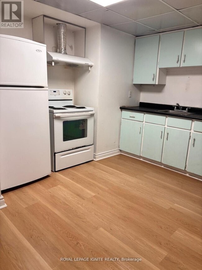 Building Photo - 92 Bobmar Rd