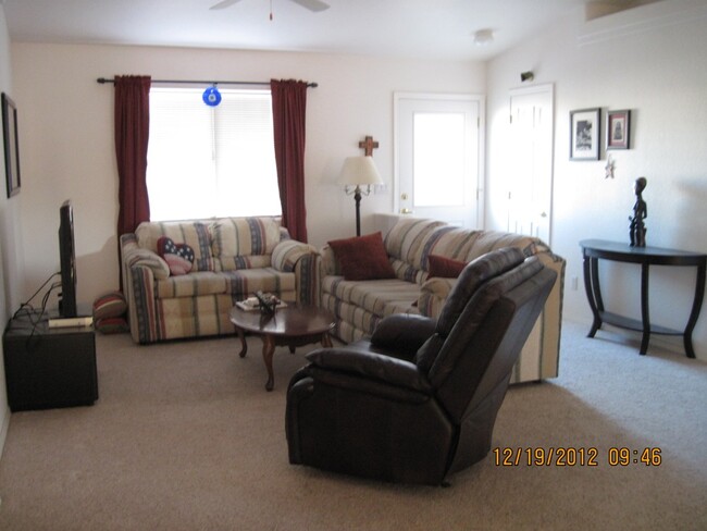 Building Photo - 3360 El Toro Dr