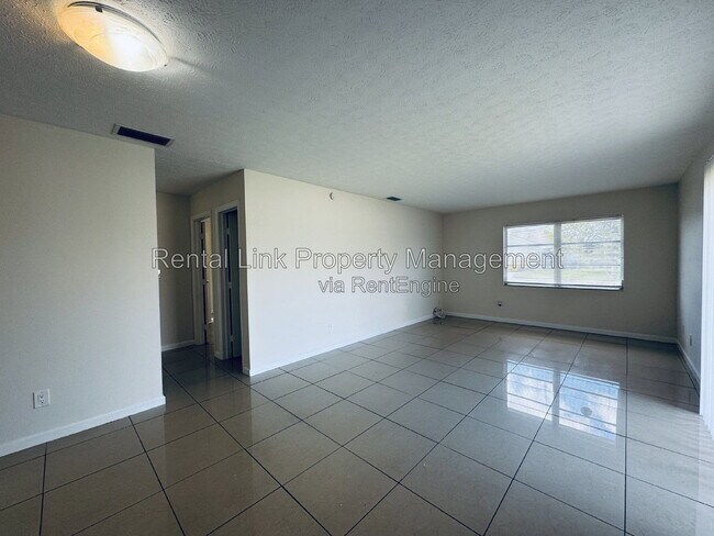 Foto del edificio - 3619 SE 9th Pl