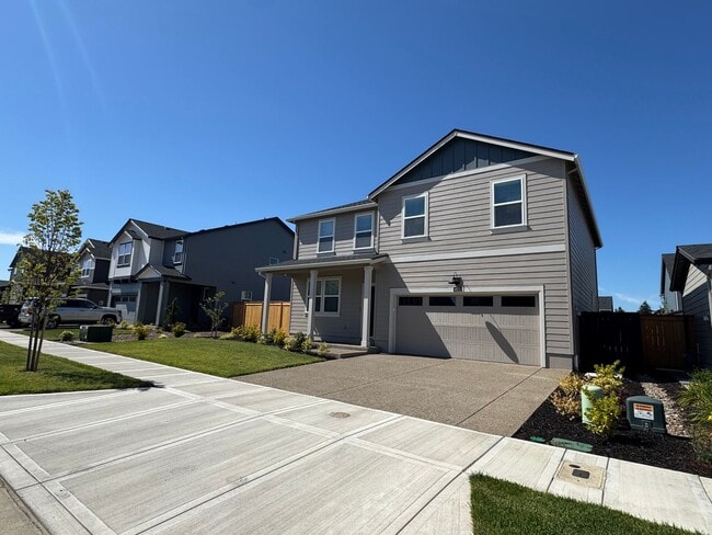 Building Photo - 5 bedroom House in Northeast Salem!